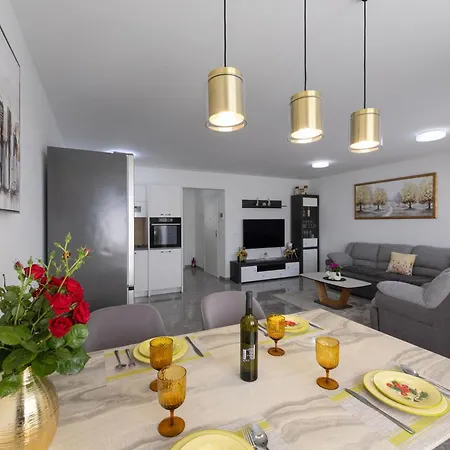 Apartamento Sole Kaštela